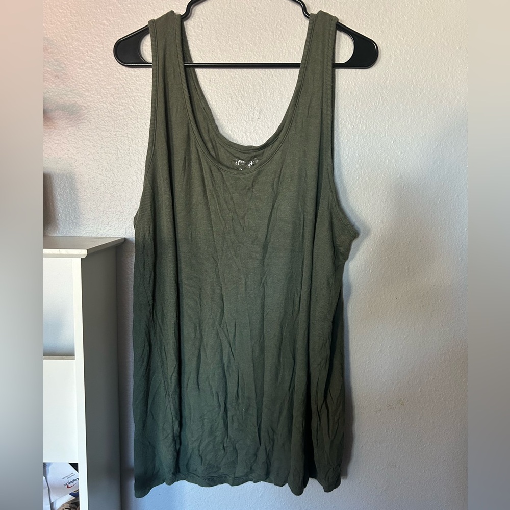 Terra & Sky Forest Green Tank Top